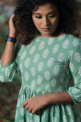 Green motif Cotton dress (Top)