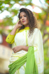 Green mul cotton tie & dye saree