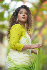 Green mul cotton tie & dye saree
